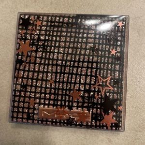 M.A.C- Star Sighting Compact in: NEUTRAL